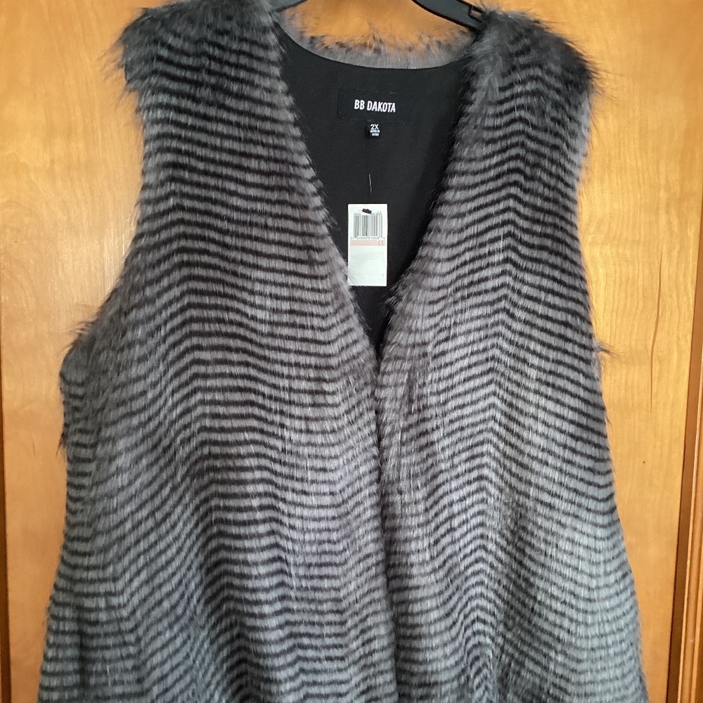 BB Dakota Faux Fur Vest Jacket 2X